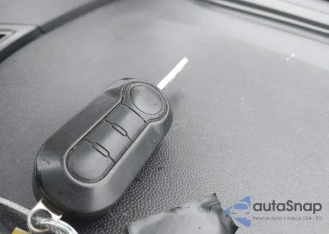 2017 Ram Promaster 1500 Low Roof 136 Wb z USA, uszkodzony, nr VIN 3C6TRVAG7HE536580